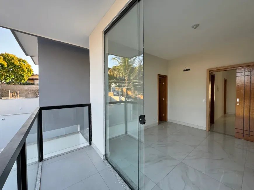 Casa Geminada Duplex Angola Betim MG — foto 17