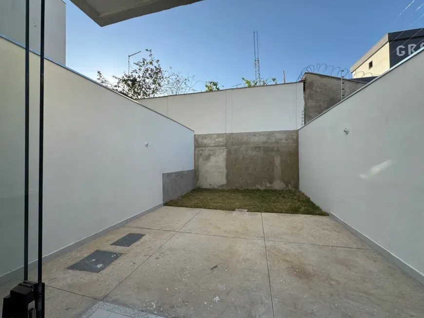 Casa Geminada Duplex Angola Betim MG — foto 2
